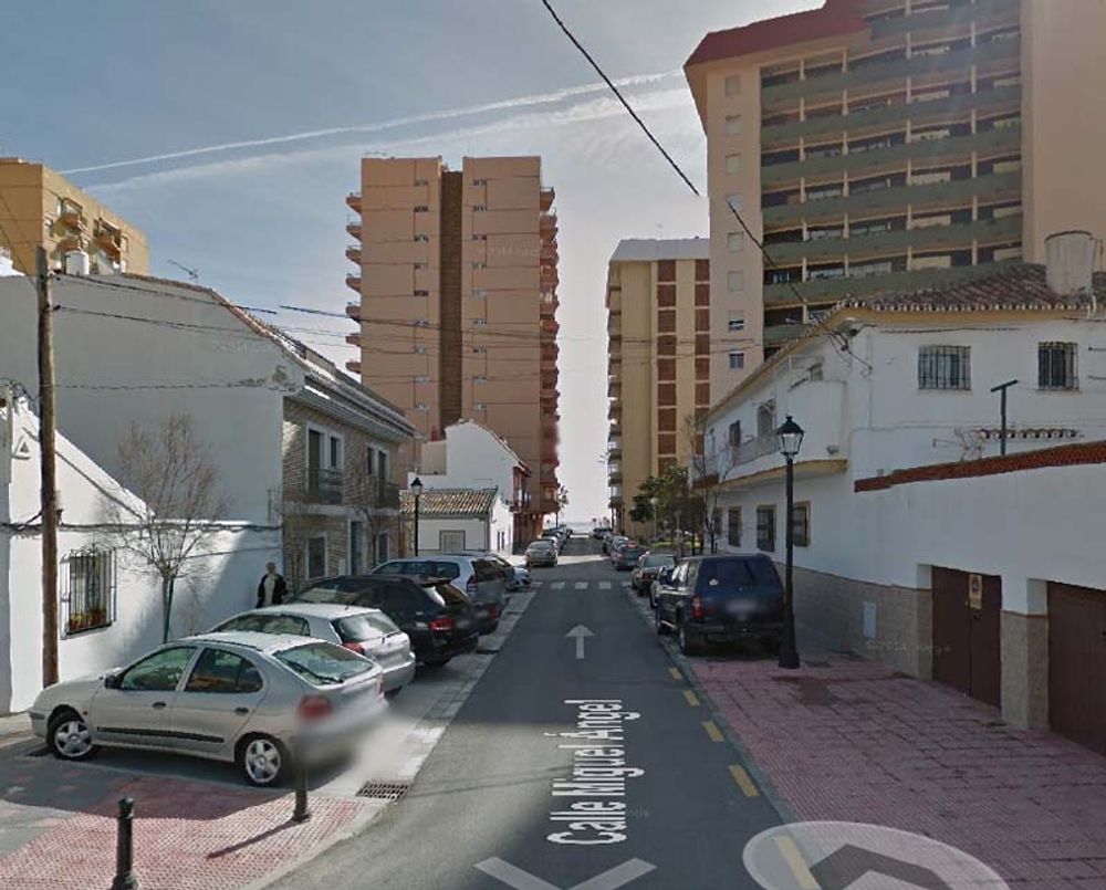 En av de f&ouml;rolyckade arbetarna f&ouml;rdes vid liv till sjukhus, men avled samma eftermiddag. Foto: Google Maps