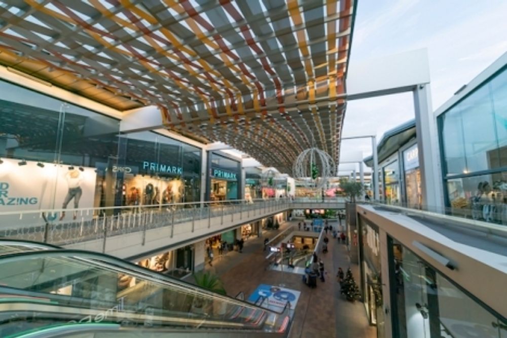 Shoppingcenter p&aring; Mallorca.