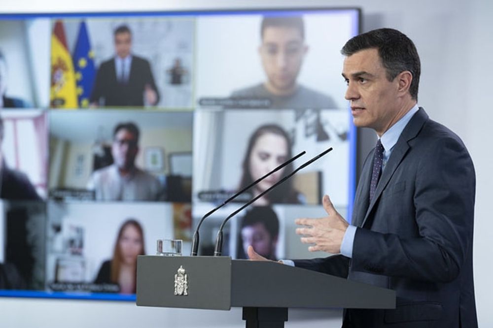 Pedro S&aacute;nchez har trots oppositionens kritik, f&ouml;r avsikt att ans&ouml;ka om ytterligare f&ouml;rl&auml;ngningar av larmsituationen. Foto: PSOE