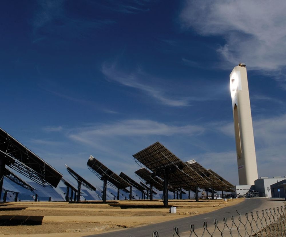 Spanien har storsatsat p&aring; f&ouml;rnyelsebara energik&auml;llor. Problemet &auml;r att satsningen slagit fel och att de h&ouml;ga kostnaderna lett till kraftigt stigande elpriser. Ingen l&ouml;sning p&aring; problemet finns heller inom synh&aring;ll. Foto: Marco Cevat