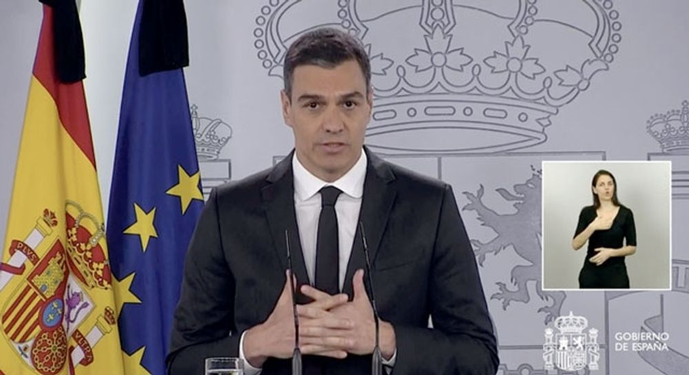 Pedro S&aacute;nchez framtr&auml;dde denna g&aring;ng p&aring; s&ouml;ndagen, kl&auml;dd i svart och med annonseringen att en ny f&ouml;rl&auml;ngning av larmsituationen ocks&aring; ska bli den sista.