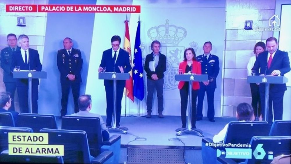 Spaniens krisstab h&ouml;ll sin f&ouml;rsta presskonferens p&aring; s&ouml;ndagskv&auml;llen. Foto: La Sexta