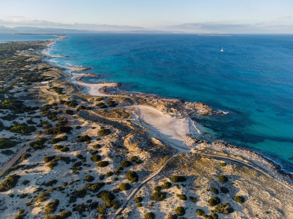 Den nya stationen ska inte bara st&auml;rka milj&ouml;skyddet vid de baleariska str&auml;nderna och bek&auml;mpa illegala aktiviteter, utan &auml;ven &ouml;ka s&auml;kerheten med tusentals ankommande migranter under &aring;ret.
