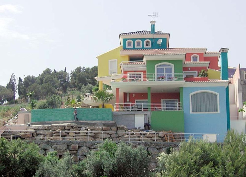 F&auml;rgglada hus i alla &auml;ra, men enligt skatteinspekt&ouml;rerna &auml;r de flesta hyresobjekt p&aring; Costa del Sol "svarta".