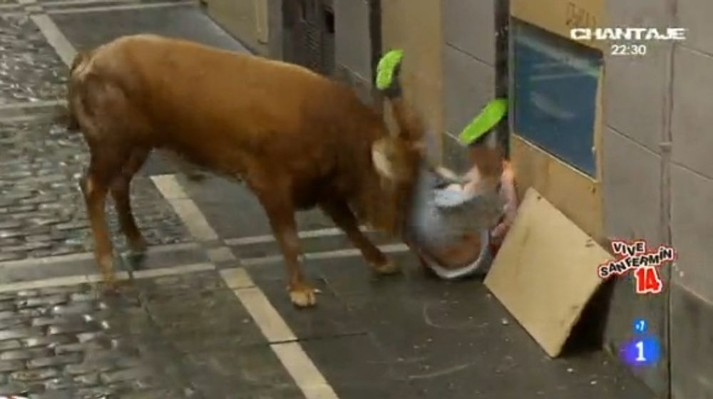 &Aring;rets sista tjurrusning i Pamplona blev dramatisk. Foto: RTVE