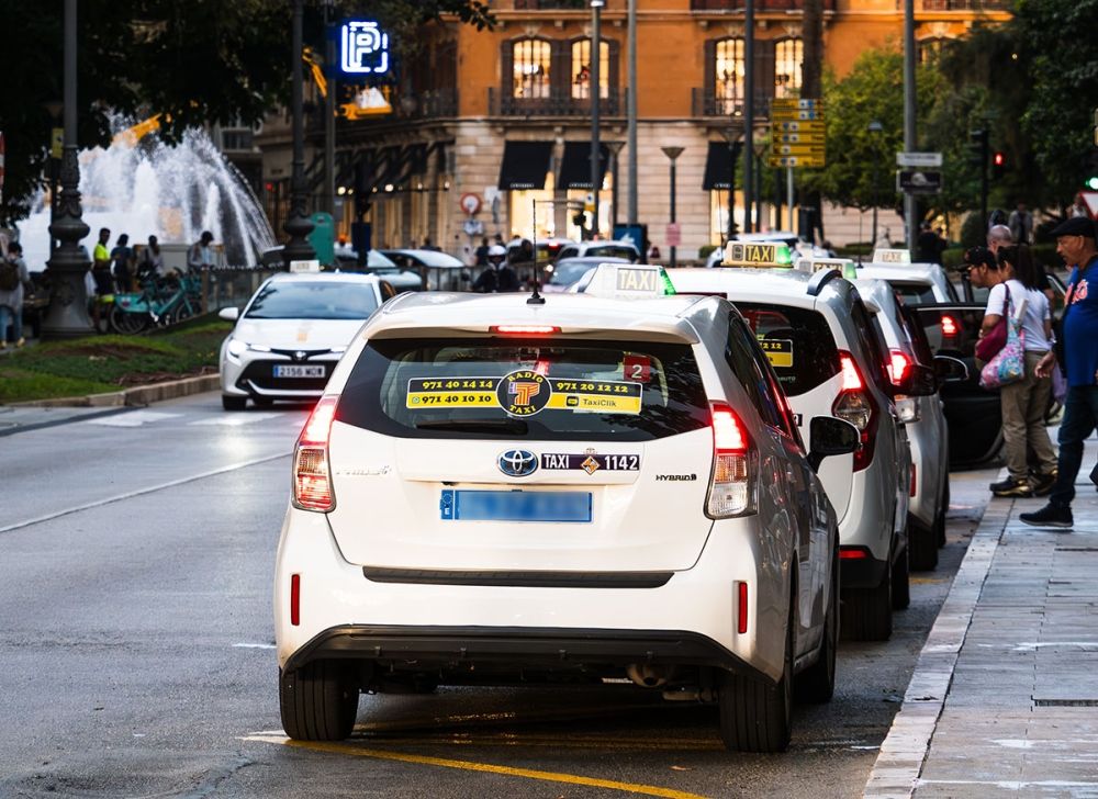 Taxibilar i Palma stad. (Arkivbild)