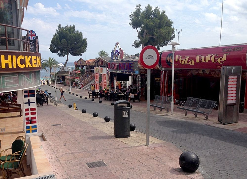 N&ouml;jesstr&aring;k i Magaluf.