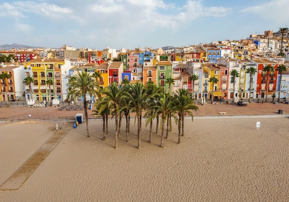 Kustsamh&auml;llen p&aring; Costa Blanca som Vila Joiosa lockar m&aring;nga bes&ouml;kare och motiverar det v&auml;xande antalet turistl&auml;genheter.