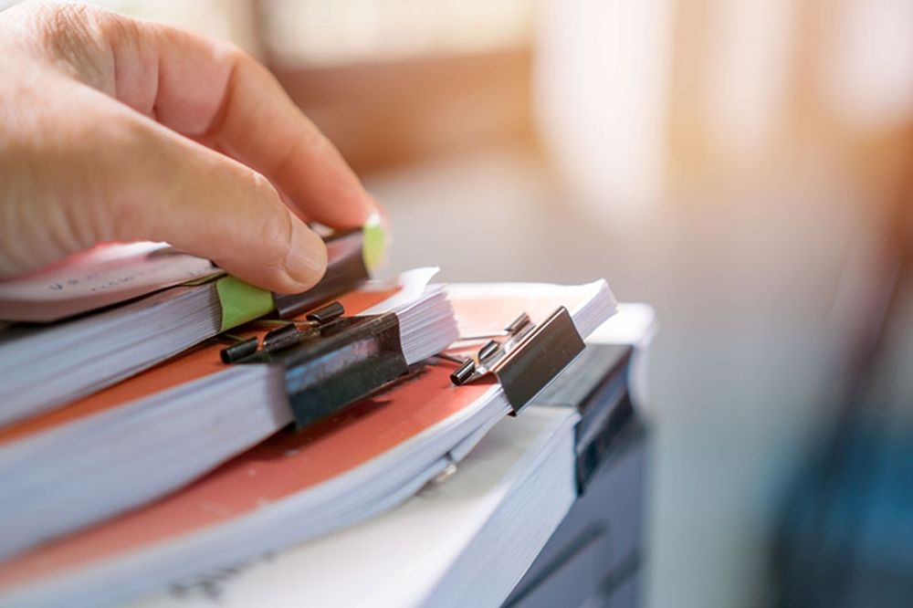 De nya siffrorna inkluderar f&ouml;r f&ouml;rsta g&aring;ngen personal i utbildning eller praktik samt anst&auml;llda med tillf&auml;lliga kontrakt kortare &auml;n sex m&aring;nader.