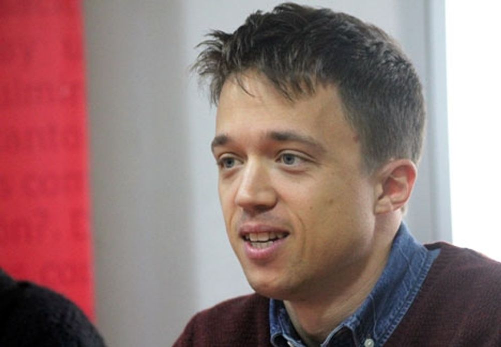 &Iacute;&ntilde;igo Errej&oacute;n f&ouml;rlorade prim&auml;rvalet till partiledare f&ouml;r Podemos och har nu anslutit sig till en alternativ kandidatur till regionalparlamentet i Madrid. Foto: Fernando Jim&eacute;nez Briz/Wikimedia Commons