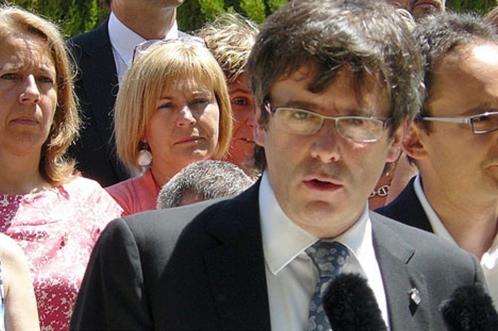 Den katalanske regionalpresidenten Carles Puigdemont efterlyser enskilda f&ouml;rhandlingar med den spanska regeringen, p&aring; lika villkor. Foto: Converg&egrave;ncia Democr&agrave;tica de Catalunya