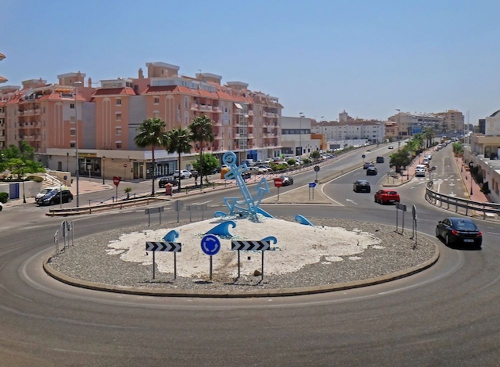 Samh&auml;llet Sabinillas ligger l&auml;ngst v&auml;sterut p&aring; Costa del Sol, i kommunen Manilva.