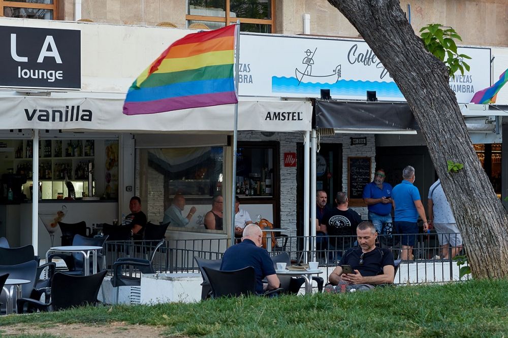 Den traditionella statusen som Torremolinos har som en fristad f&ouml;r LGTBIQ+-kollektivet har st&ouml;rts de senaste dagarna.