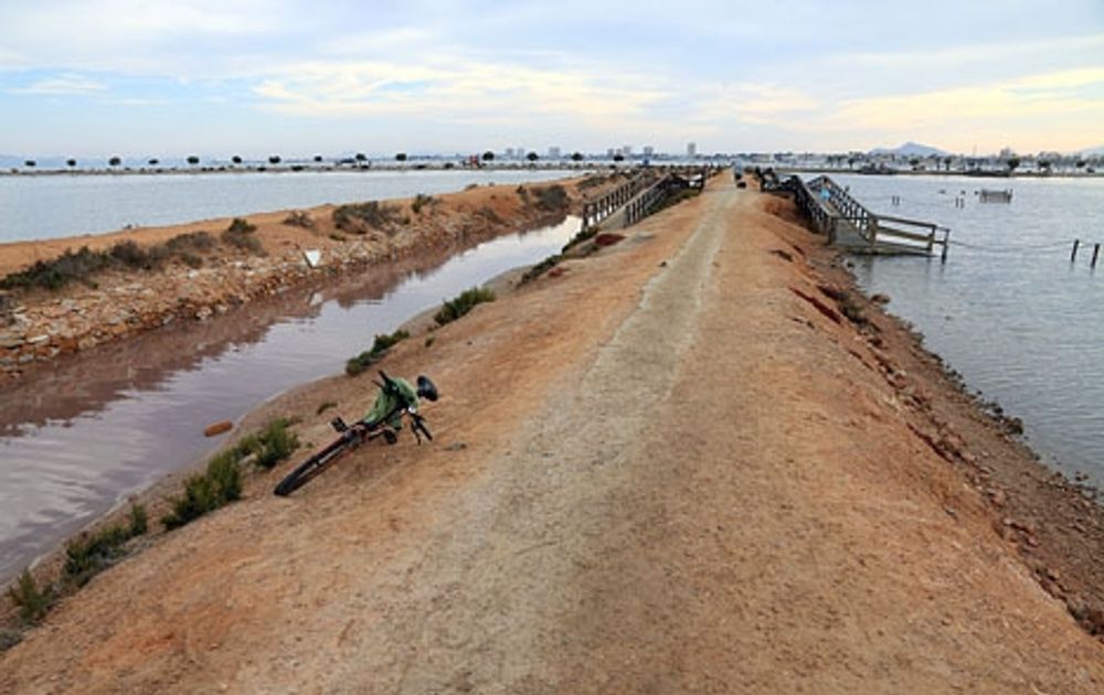Mar Menor riskerar att bli avsk&auml;rmat fr&aring;n havet. Foto: &Oslash;yvind Holmstad/Wikimedia Commons