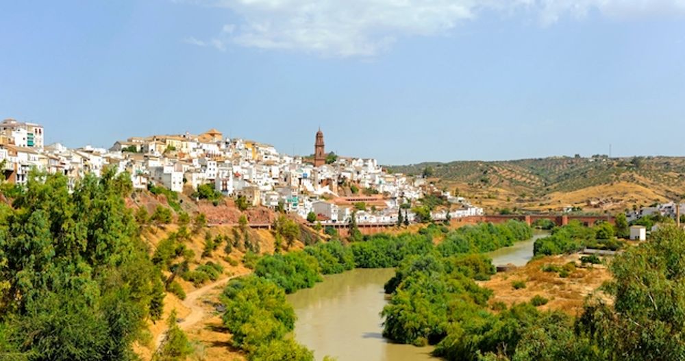 Det nya v&auml;rmerekordet i Spanien har slagits i Montoro, som ligger vid Guadalquivirfloden i C&oacute;rdobaprovinsen, inte l&aring;ngt fr&aring;n den plats d&auml;r det tidigare rekordet slogs 2017.