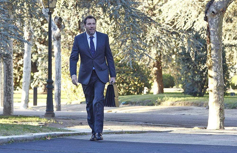 Enligt transportministern &Oacute;scar Puente orsakades den senaste t&aring;golyckan av den m&auml;nskliga faktorn.