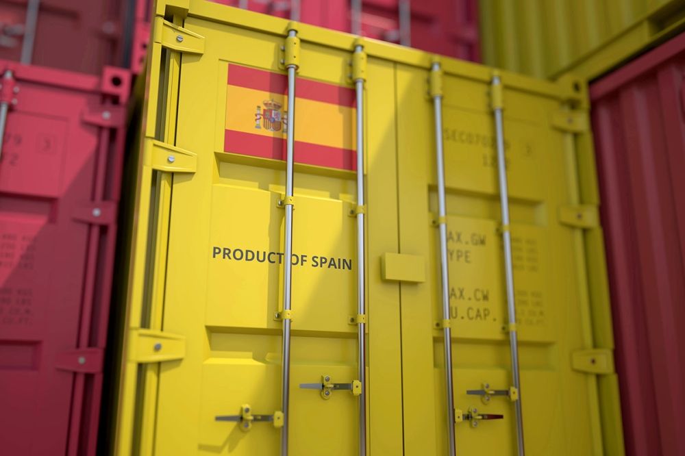 Medan hush&aring;llens och det offentliga konsumtionslyftet h&aring;ller farten uppe, bidrog en fallande export till att bromsa BNP-tillv&auml;xten under &aring;rets tredje kvartal.