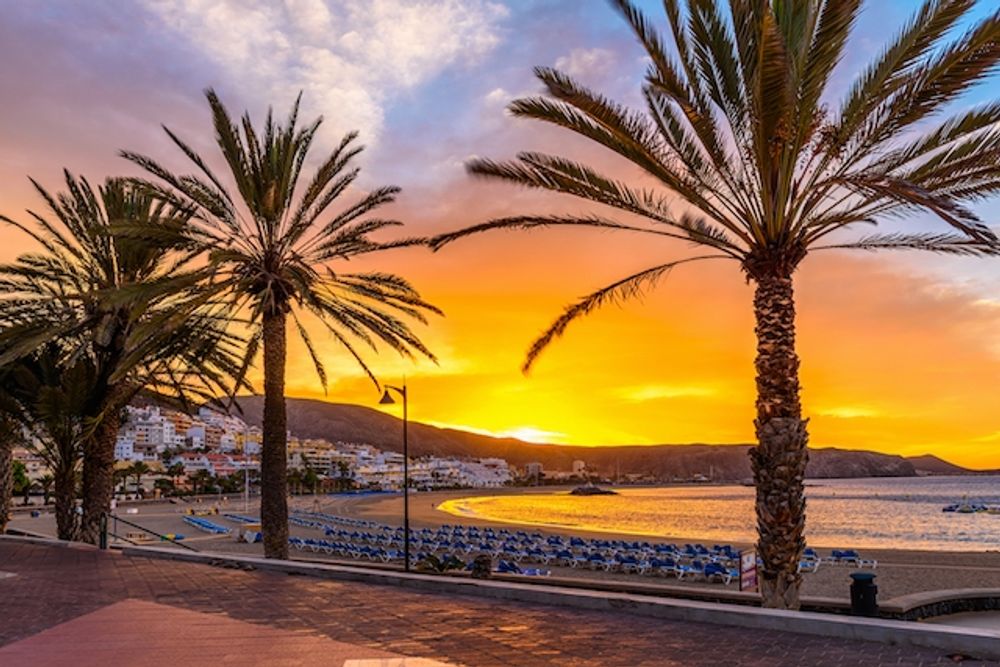 Tenerife &auml;r fr&aring;n och med 5 december den f&ouml;rsta kanarie&ouml;n d&auml;r det inf&ouml;rs uteg&aring;ngsf&ouml;rbud nattetid.
