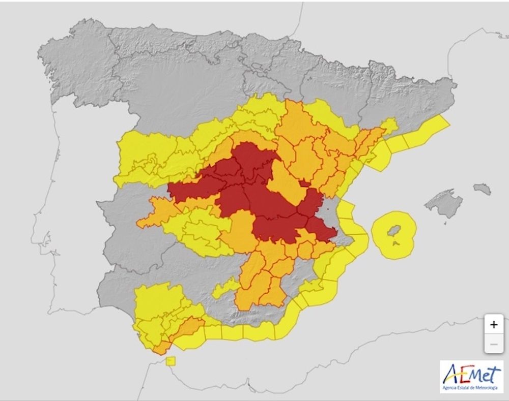 Hela Spanien &auml;r f&ouml;rsatt i beredskap p&aring; grund av stormen Filomena. I de centrala delarna har det utf&auml;rdats r&ouml;d varning p&aring; grund av sn&ouml;, f&ouml;r f&ouml;rsta g&aring;ngen n&aring;gonsin. Foto: AEMET