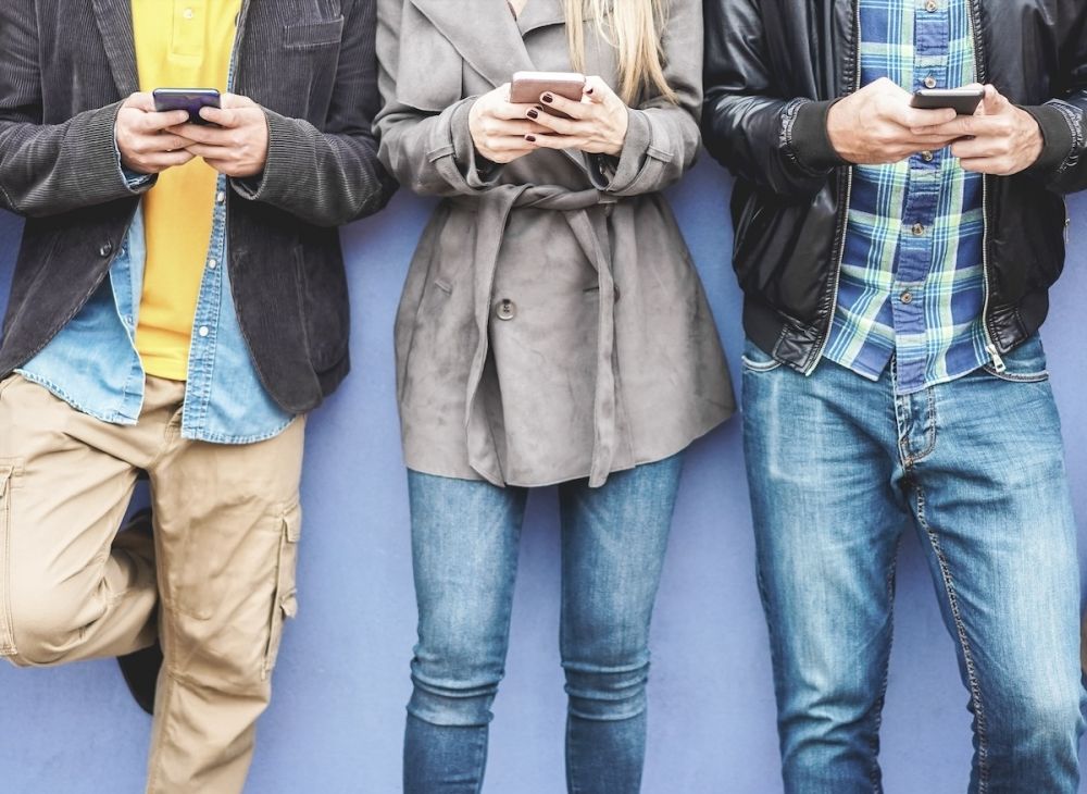 <i>Det kollektiva beslutet i en skola i C&oacute;rdoba, om att avtala en &aring;ldersgr&auml;ns f&ouml;r n&auml;r de ger sina barn en egen smartphone, bed&ouml;ms dom banbrytande.</i>
