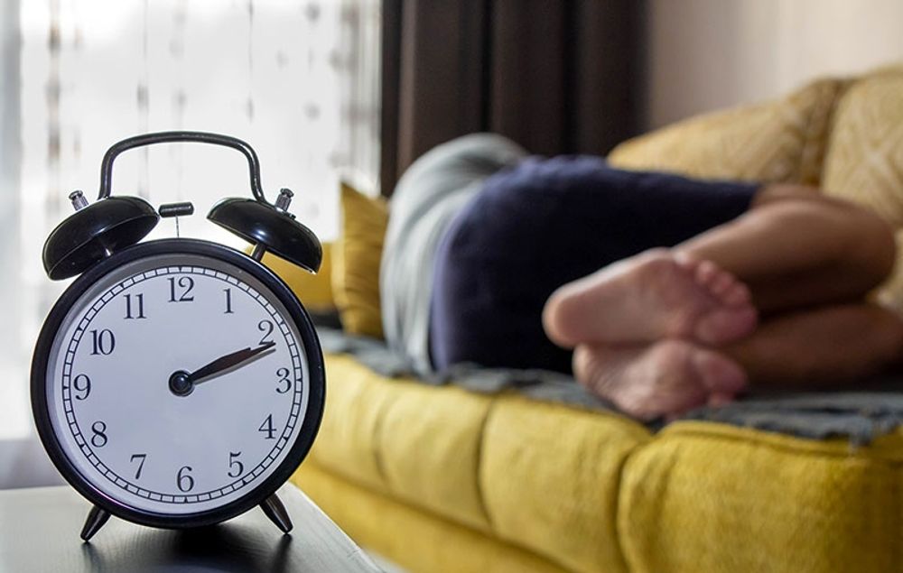 En siesta mitt p&aring; dagen &auml;r b&aring;de sk&ouml;n och som regel h&auml;lsosam. Men Ovanligt l&aring;nga siestor och okontrollerade s&aring;dana kan vara indikation p&aring; en h&auml;lsofara.
