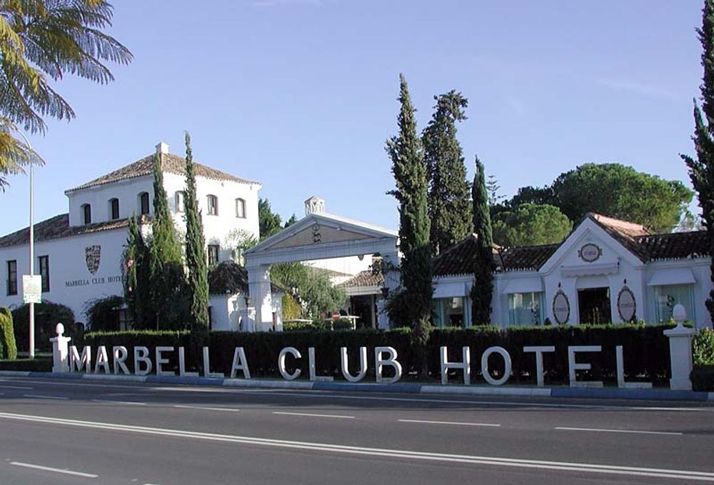De tv&aring; hotellbr&auml;nderna uppges ej ha n&aring;got samband.