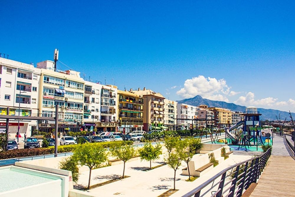 Den gripne ska ha best&auml;llt en k&ouml;rning fr&aring;n San Pedro Alc&aacute;ntara till Puerto Ban&uacute;s.