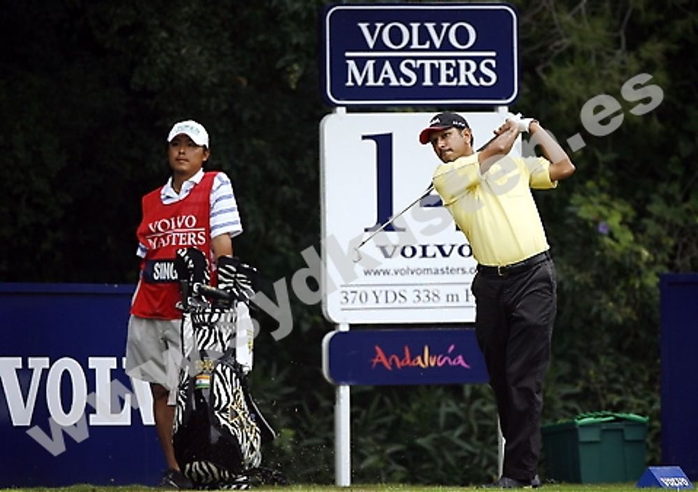 NUMMER ETT  Helt otippade indiern Jeev Milkha Singh vann &aring;rets Volvo Masters p&aring; Valderrama, genom att p&aring; sista rundan h&aring;lla undan f&ouml;r inte minst Sergio Garc&iacute;a. Foto: Volvo Masters