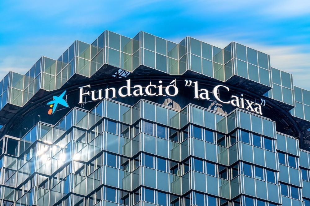 Stiftelsen La Caixa och investeringsgrenen Criteria flyttar tillbaka sina s&auml;ten till Barcelona, efter sju &aring;r, medan CaixaBank f&ouml;rblir i Valencia.