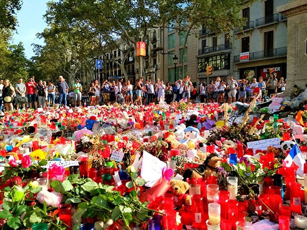 Sammanlagt 16 personer d&ouml;dades och mer &auml;n 150 skadades vid de tv&aring; attentaten 17 augusti 2017 i Barcelona och Cambrils.