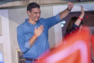 Pedro S&aacute;nchez vann inte valet 23 juli men f&aring; ifr&aring;gas&auml;tter idag hans uth&aring;llighet som politiker. Foto: PSOE