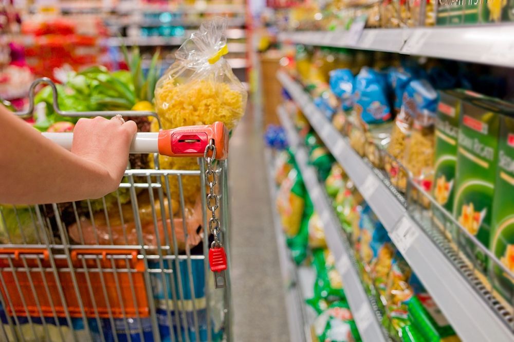 De i teorin billigaste livsmedlen, som tidigare fungerade som buffert f&ouml;r l&aring;ginkomsthush&aring;ll, har nu blivit en drivande faktor i hush&aring;llens ekonomiska utsatthet.