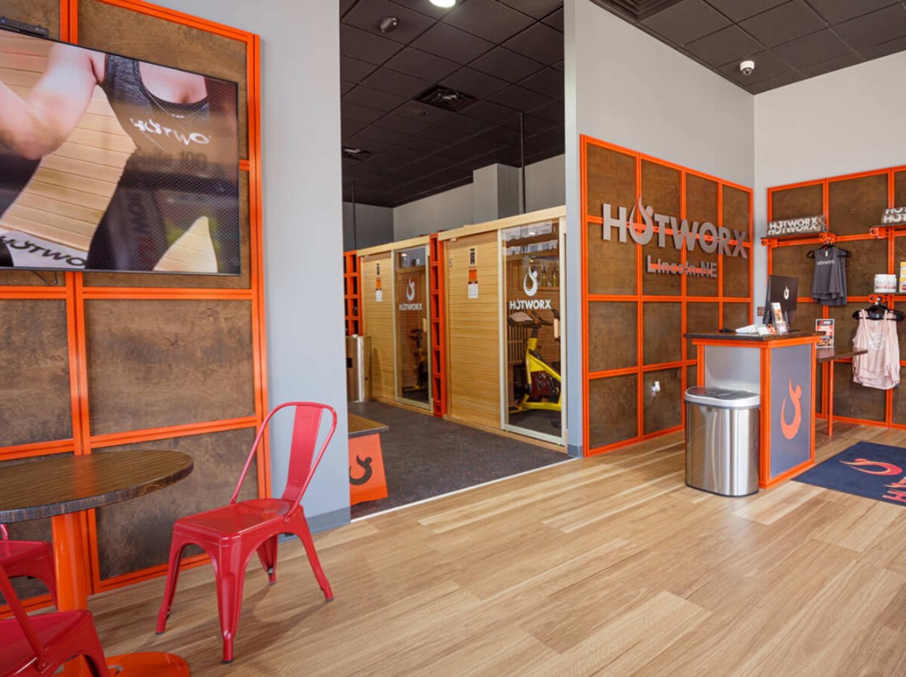 HOTWORX-01