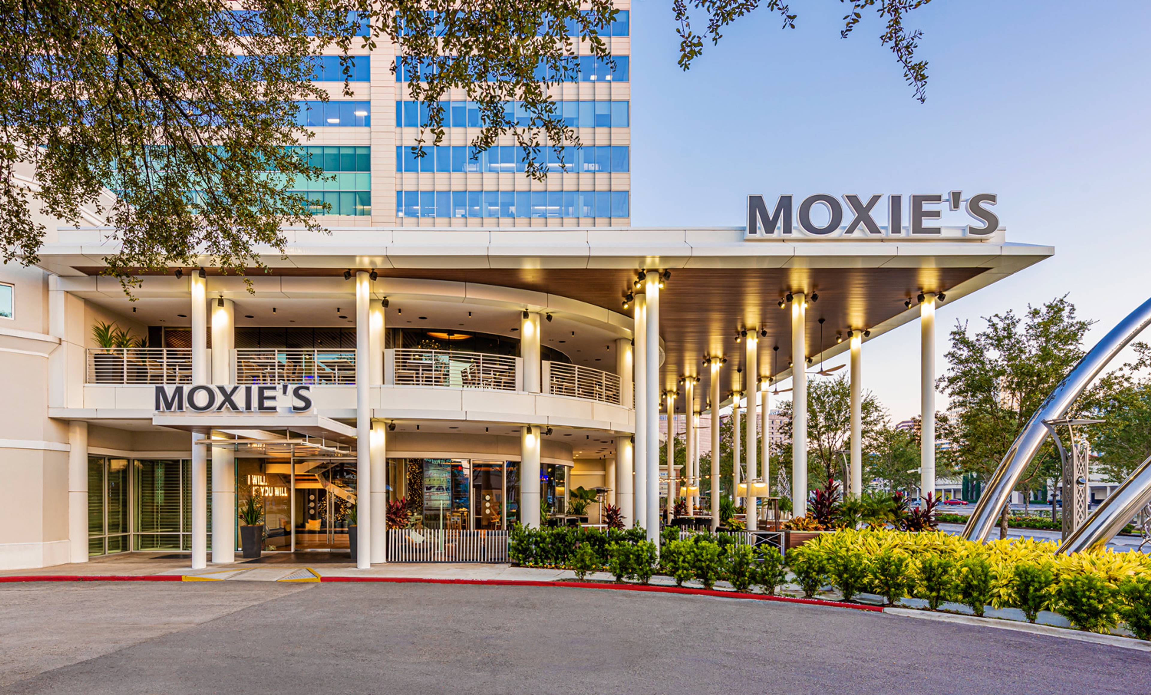 Moxies Houston