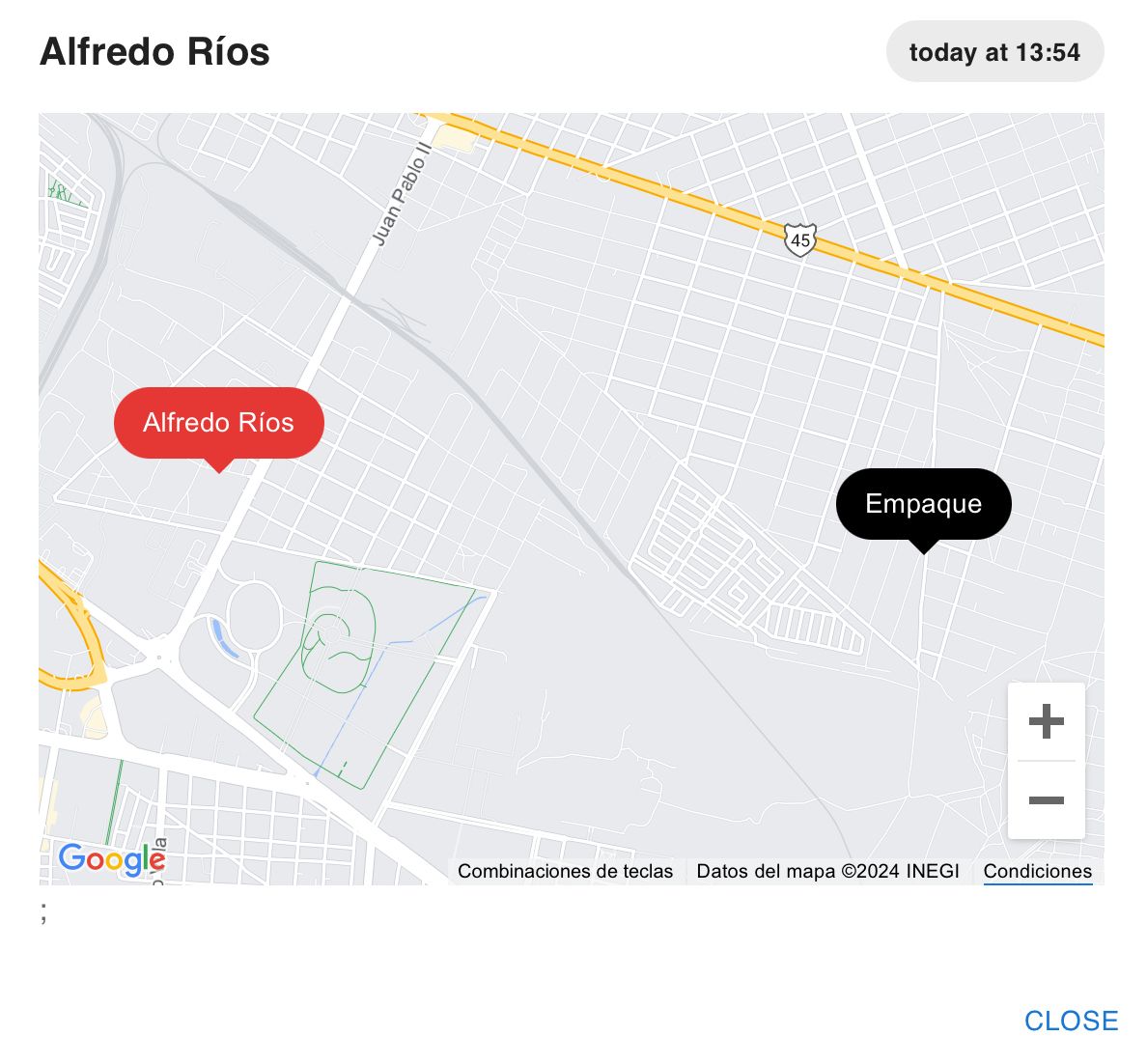 The image shows that the distance between the fixed QR and the employee's geolocation do not match.