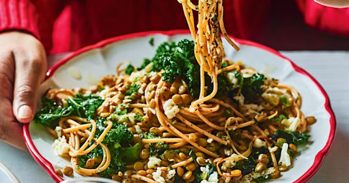 Halloumi, Lentils and Greens Spaghetti