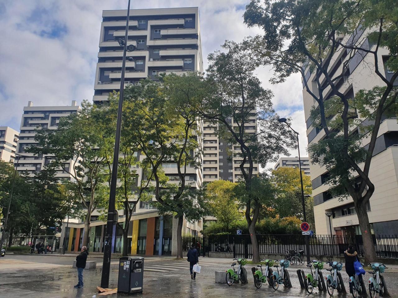 Ensemble de logements collectifs de la Résidence Michelet dans le 19e arrondissement de Paris.