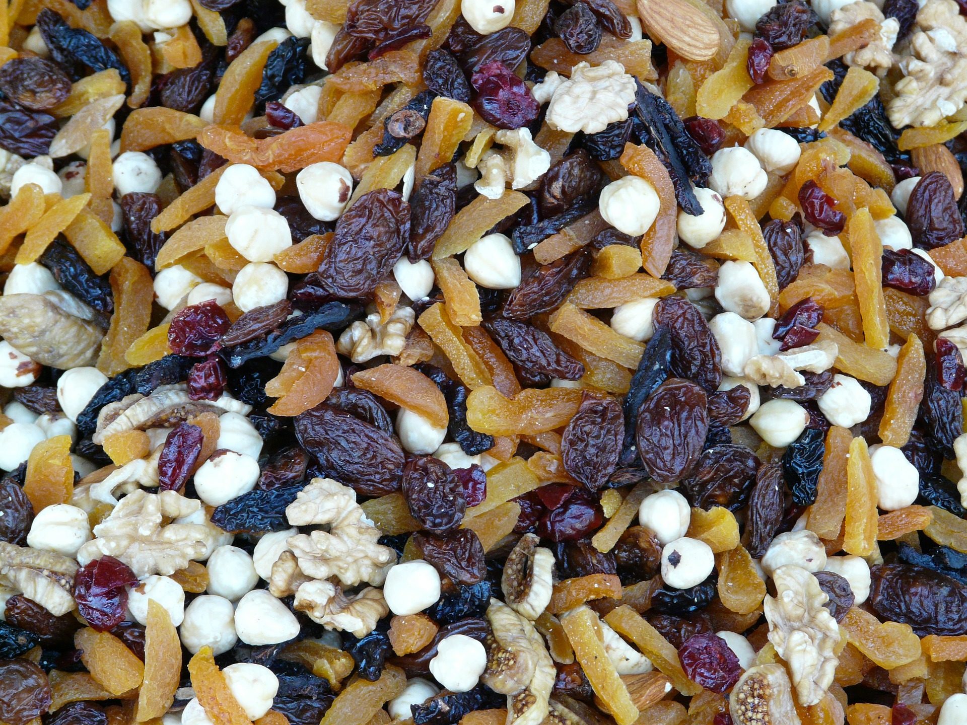 Healthy snacks for your desk
