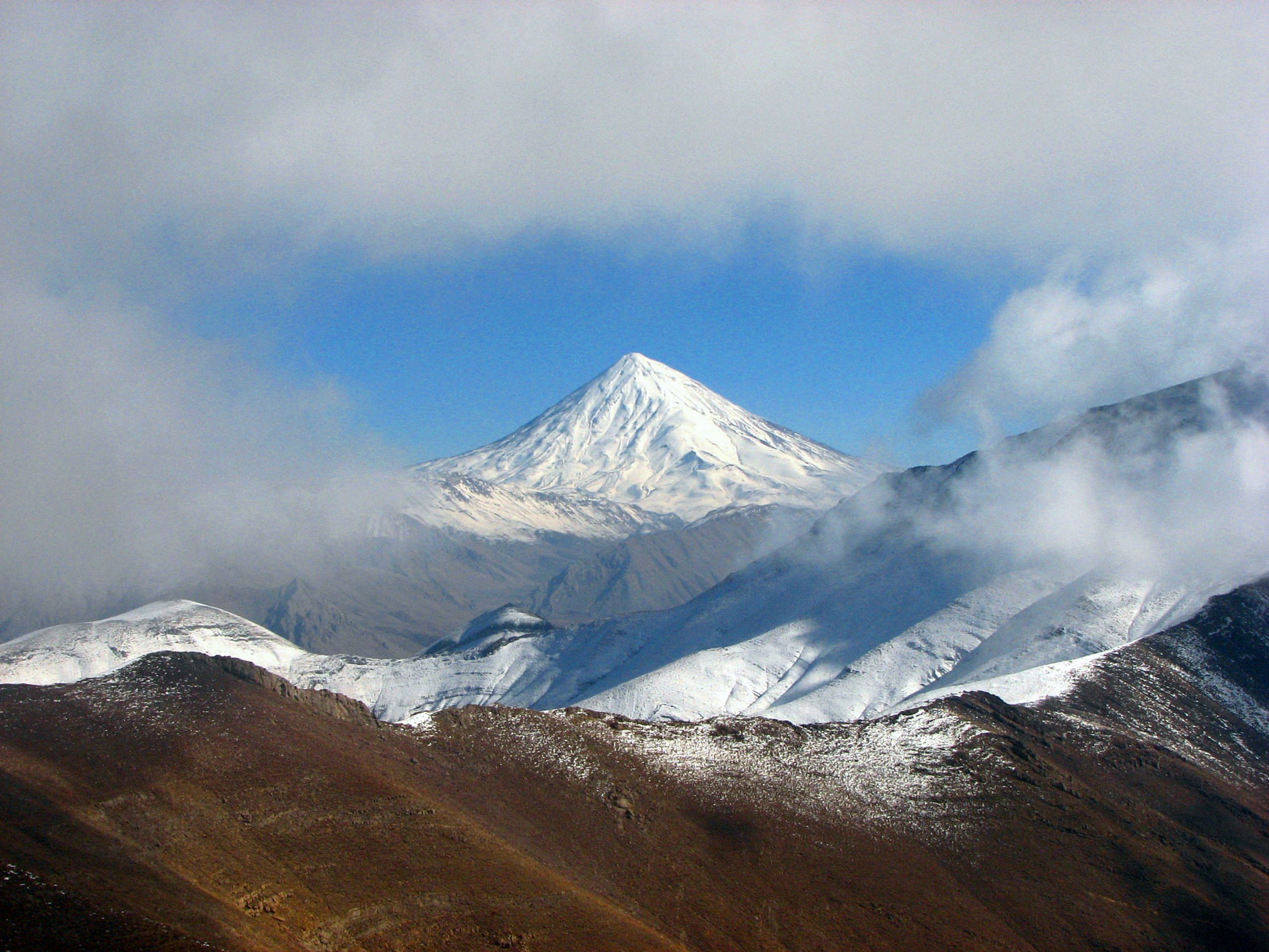 Damavand looks similar to Mt Fuji