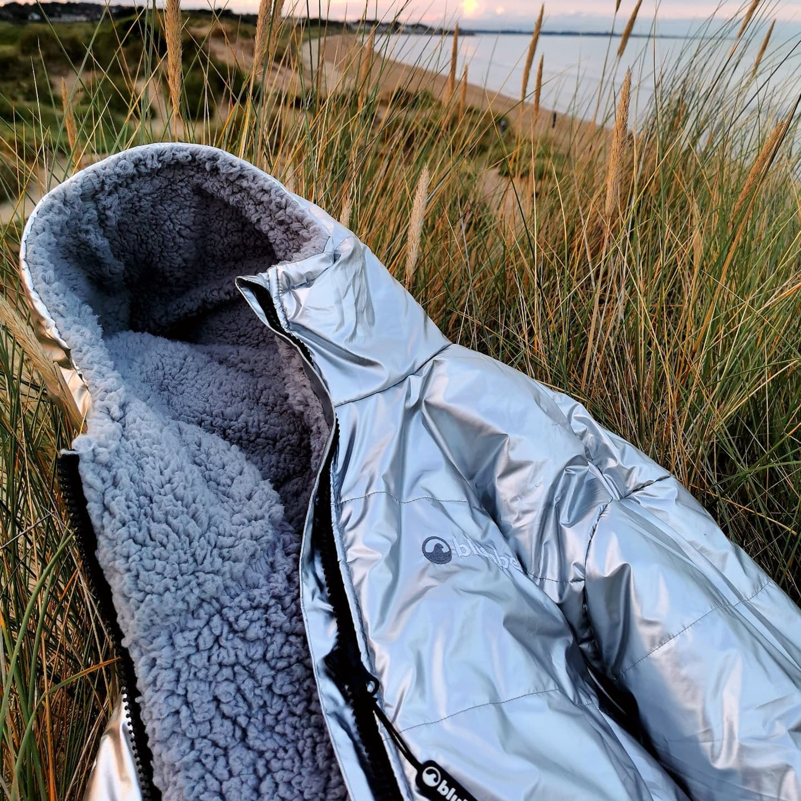 orca board blubber robe 