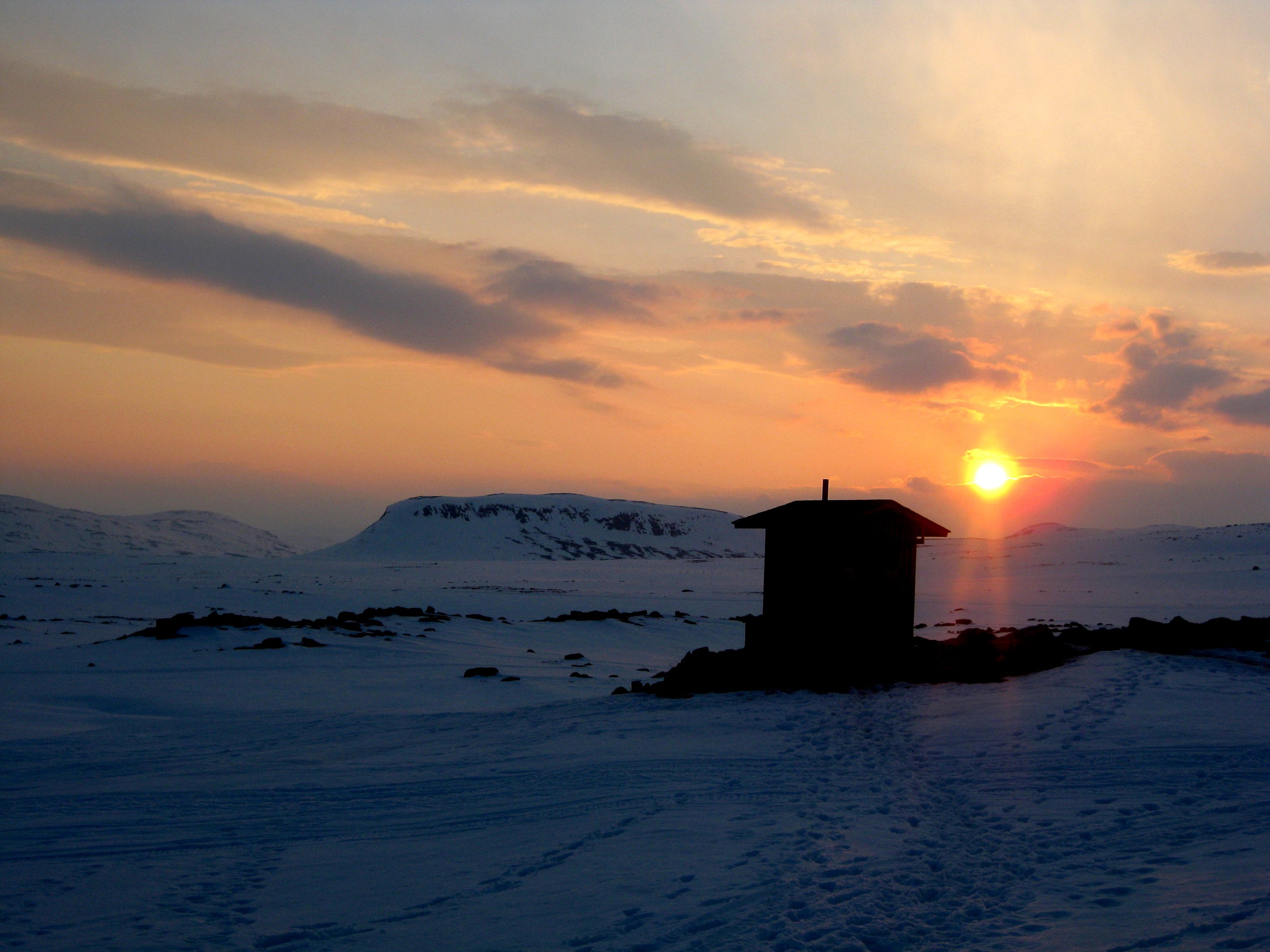 Ski Touring in the Finnish Arctic