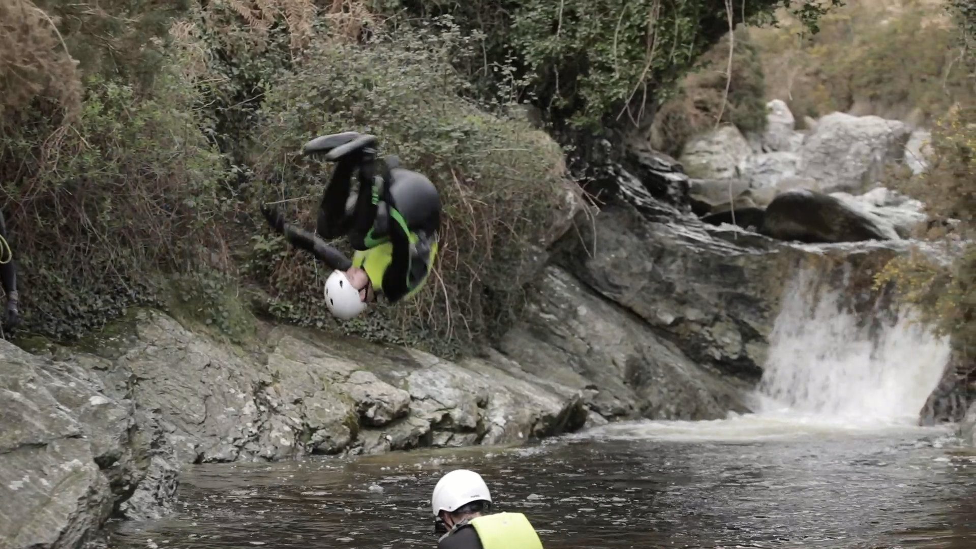 bouldering bloody bridge