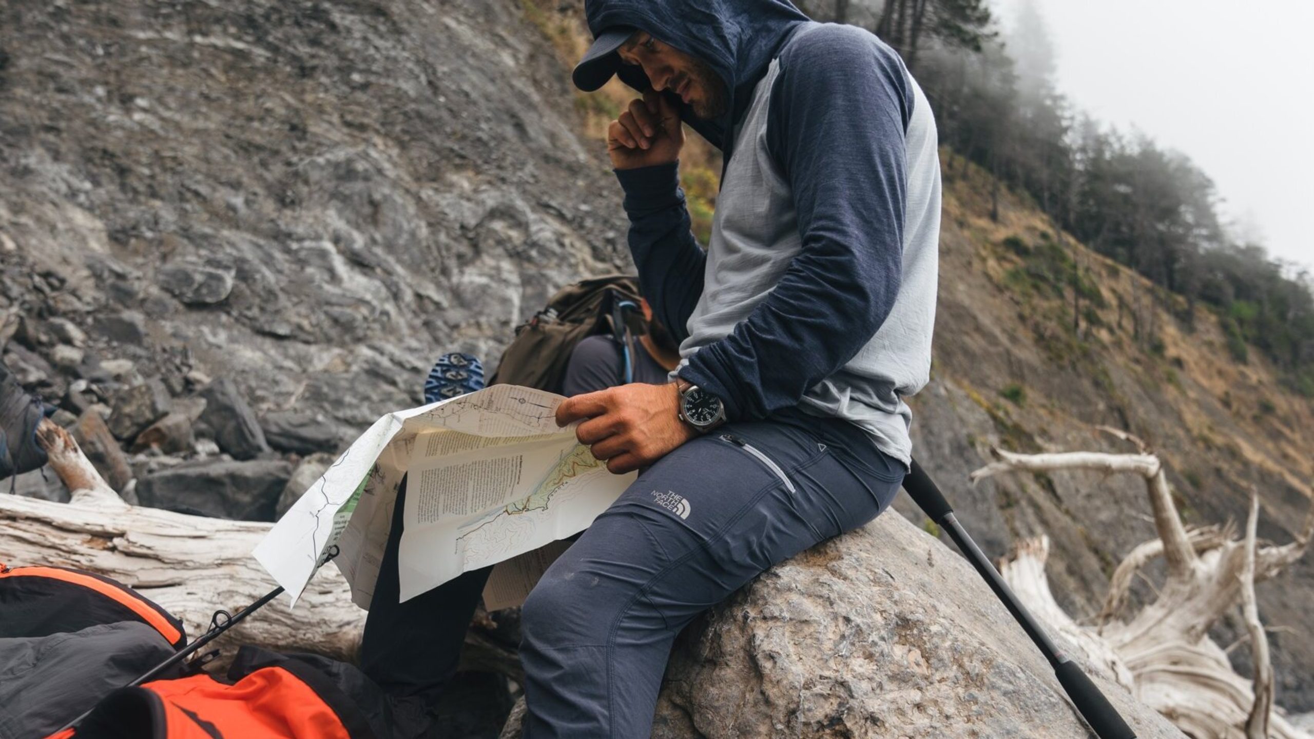 Hiking tips for beginners map reading
