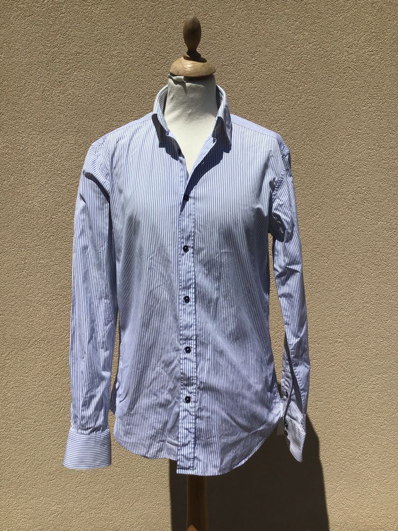 La chemise d’homme rayée avant transformation