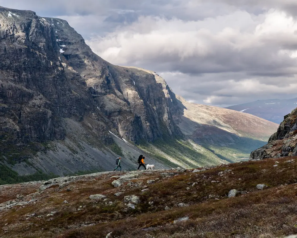PACKLISTA FÖR FJÄLLVANDRING - RÄTT UTRUSTAD FÖR SOMMARENS VANDRINGAR