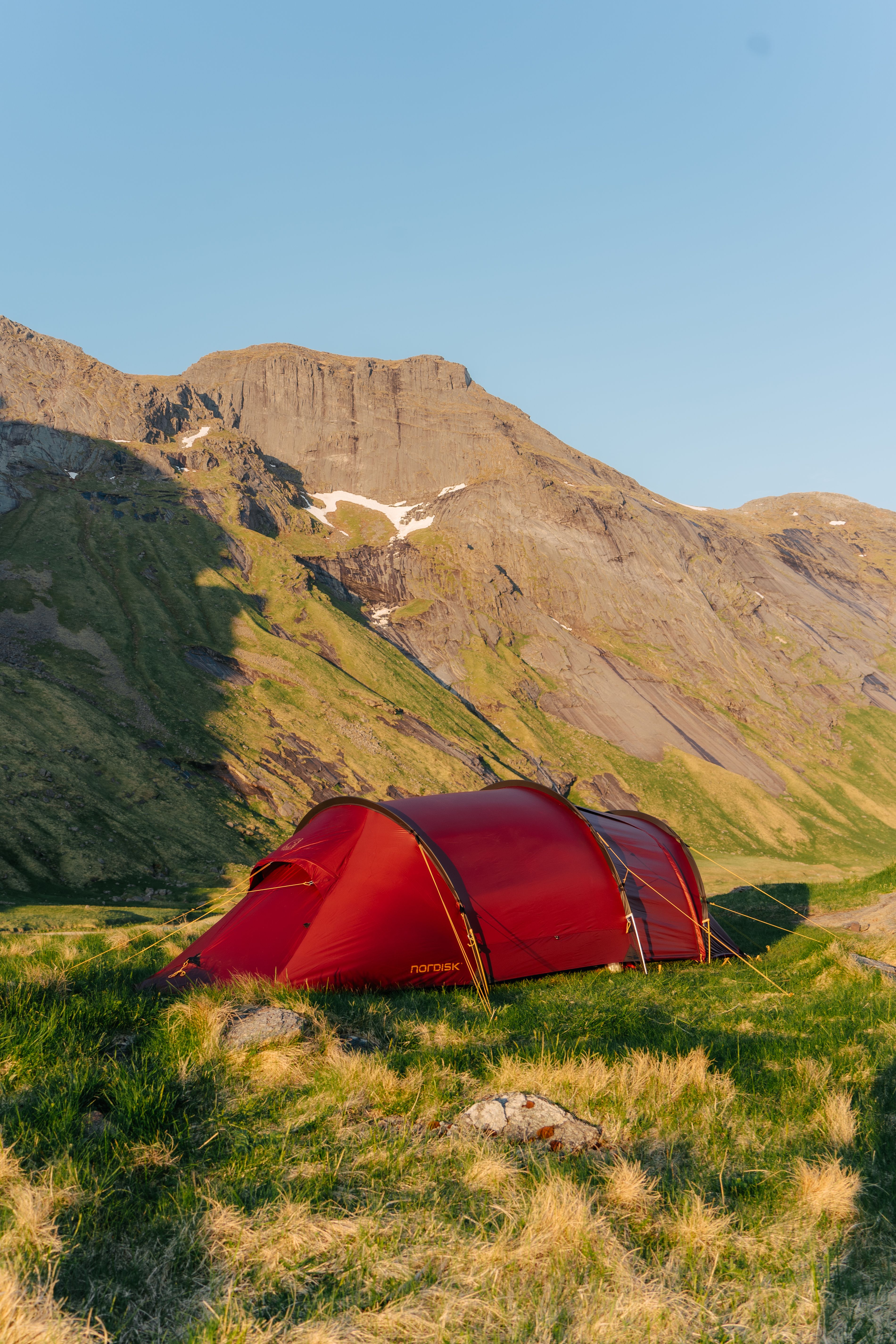 Tunneltent in the mountains