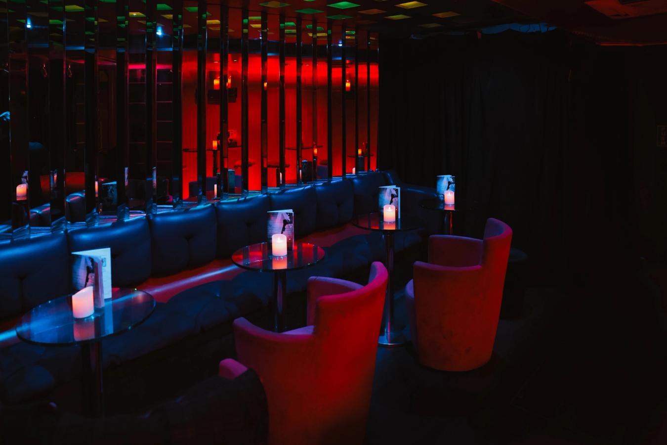 Cellar Door bar in City of London, London