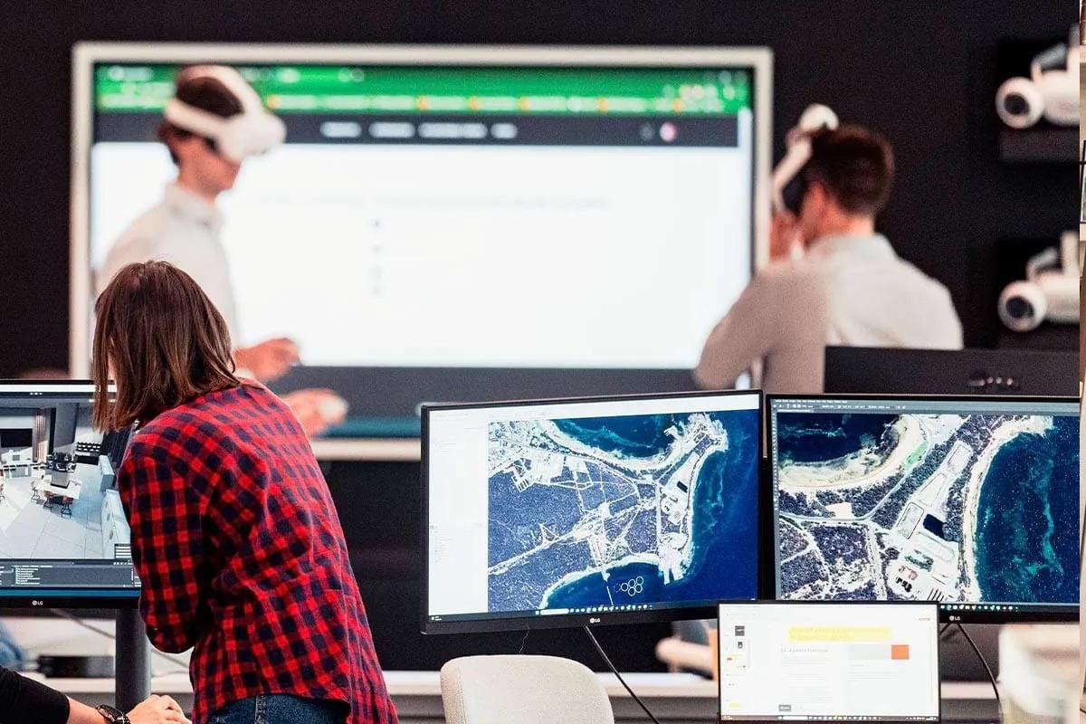 El Banco Europeo de Inversiones (BEI) y Acciona firman un préstamo para tecnología
