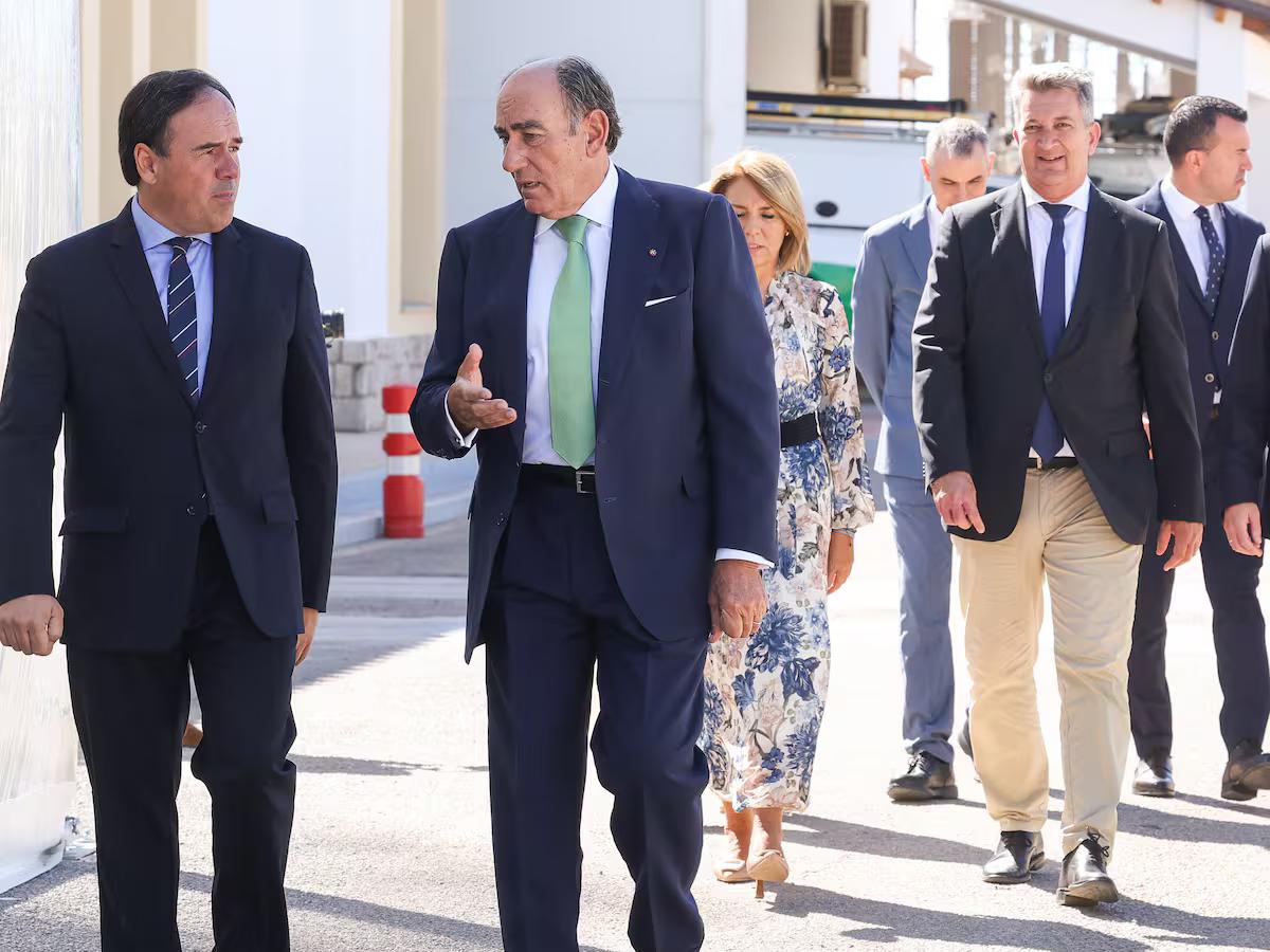 Iberdrola invierte 100 millones en rediseñar la red eléctrica dañada tras la DANA