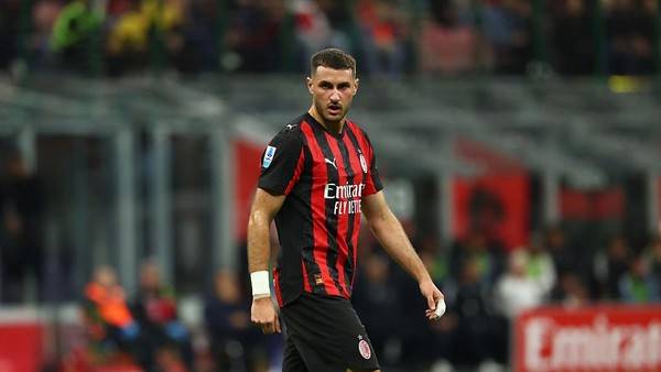 Santiago Gimeneze AC Milan